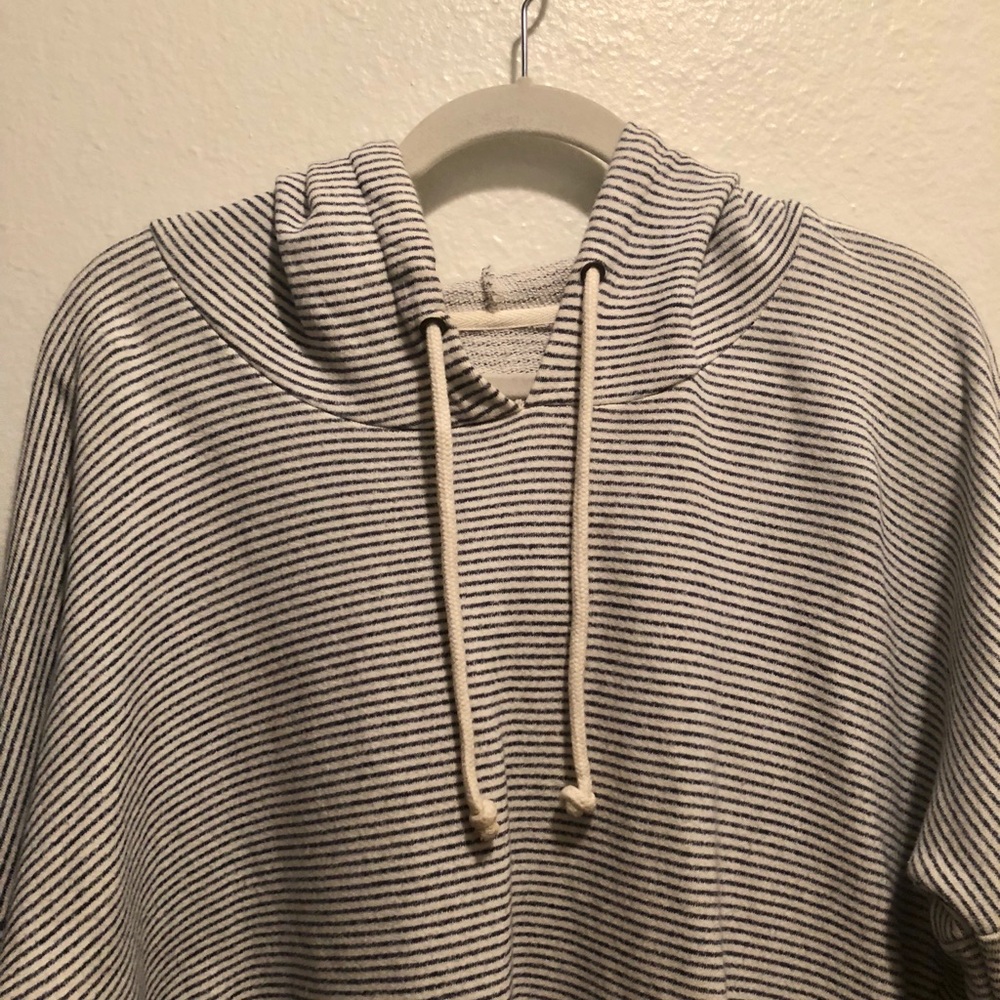 Navy O’Neil Sweatshirt